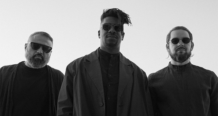 ANIMALS AS LEADERS